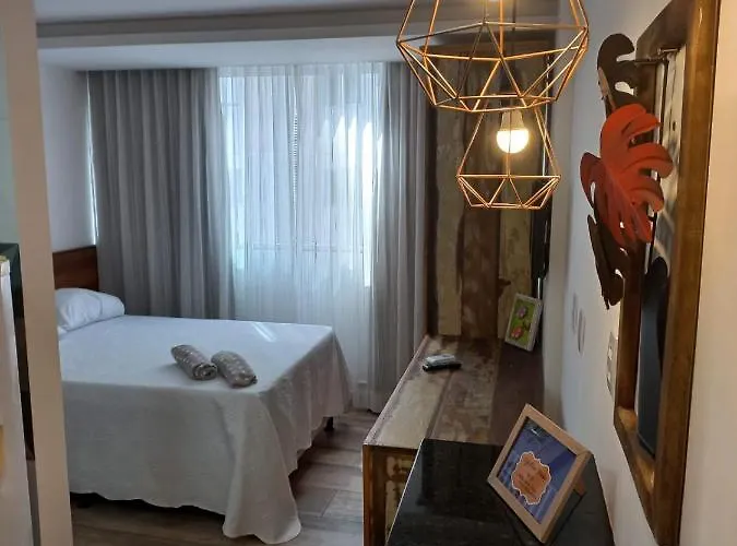 Flat Beverly Hills 401B