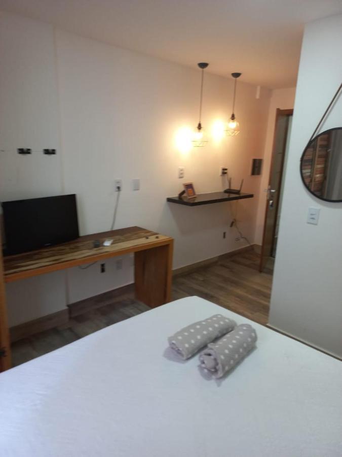 Apartment Flat Beverly Hills 401b